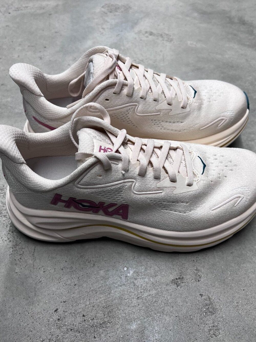 Hoka One One Clifton 10 Birch Alabaster Wmn's 1162031/BHLB - New - Picture 3 of 6